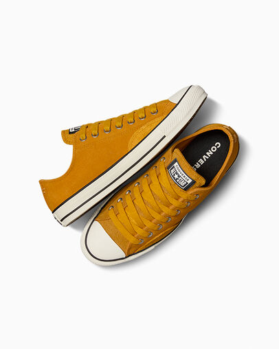 Chuck Taylor All Star Suede Sunflower Gold/Wei&szlig;/Schwarz, Angled View