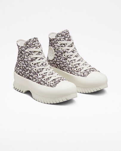 Chuck Taylor All Star Lugged 2.0 Jacquard Sand Dune/Egret/Egret, Angled View