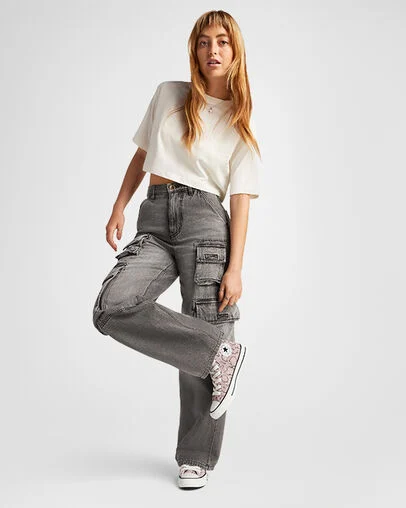 Chuck Taylor All Star Snakeskin Print Warm Clay/Egret/Egret, On Foot Shot 1