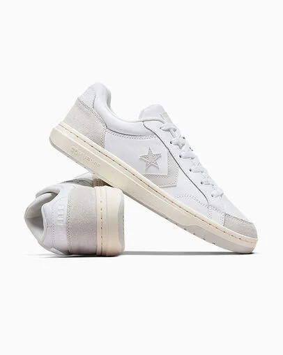 Pro Blaze Classic White/Fossilized/Egret, Detail Angle View