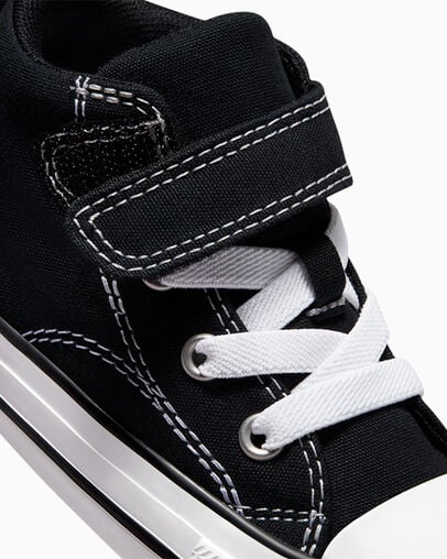 Chuck Taylor All Star Malden Street Black/Black/White, Detail Angle View
