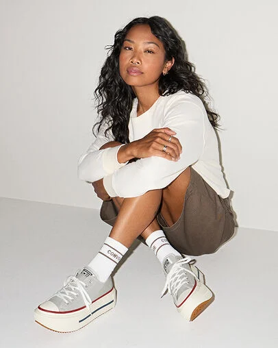 Chuck Taylor All Star Lift Double Stack Platform Canvas Grey Area/Egret/Garnet, On Foot Shot 1