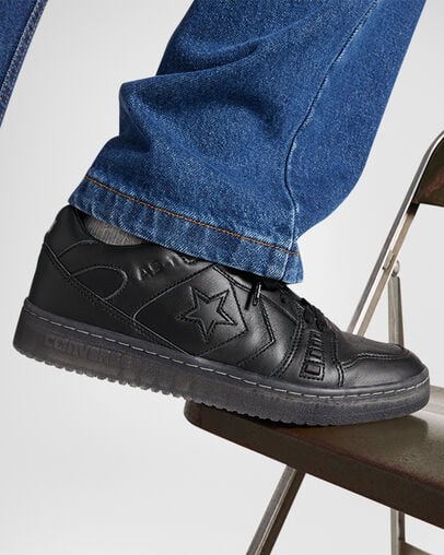 CONS AS-1 Pro Color Negro/Negro/Negro, On Foot Shot 2