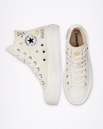 Chuck Taylor All Star Lift Platform It's Okay To Wander Egret/Vintage White/Black, Top and Side View