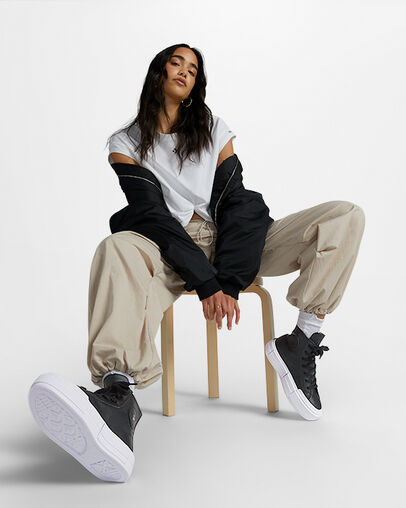 Converse Cruise Leather Black/Black/White, On Foot Shot 2