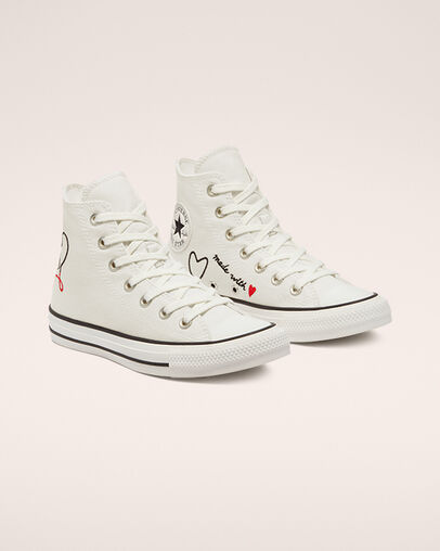 Chuck Taylor All Star Made With Love Blanco vintage/Garza/Negro, Angled View