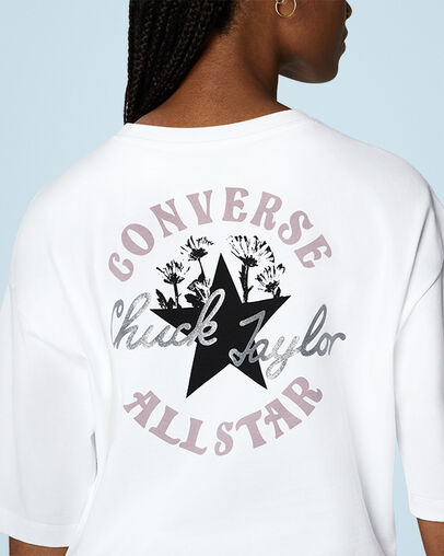 Chuck Inspired Hybrid Flower Oversized Cropped T-Shirt Wei&szlig;, Detail View