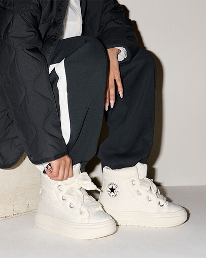 Chuck Taylor All Star Elements Boot Egret/Egret/Black, On Foot Shot 2