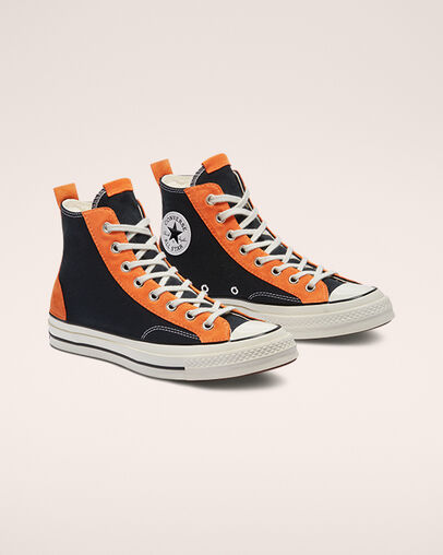 Chuck 70 Space Vintage Daim Noir/Orange, Angled View