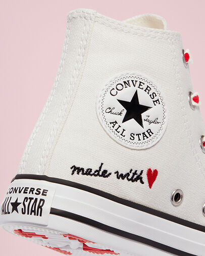 Love Thread Chuck Taylor All Star Vintage White/University Red, Detail Angle View