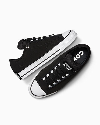 Chuck Taylor Puff Black/White/Black, Angled View