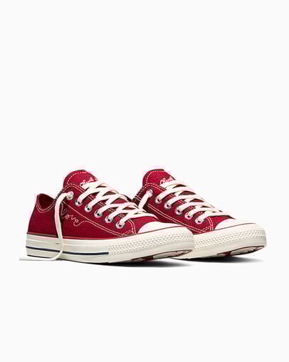 Chuck Taylor All Star Valentine&rsquo;s Day Days Ahead/Egret/Navy, Top and Side View