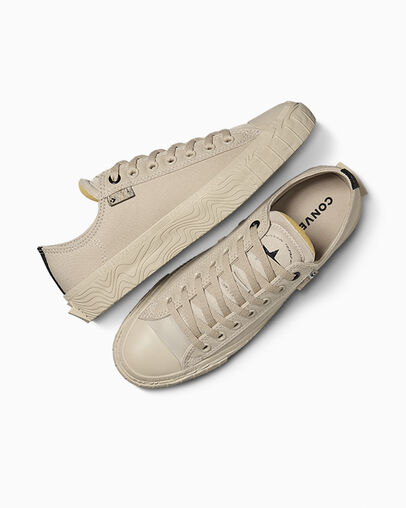 Chuck Taylor Alt Star Canvas Beach Stone/Black/White, Angled View