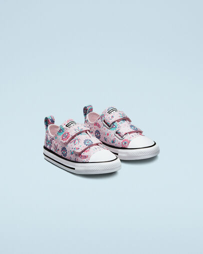 Chuck Taylor All Star Easy-On Mystic Gems Pink Foam/Slate Lilac, Angled View