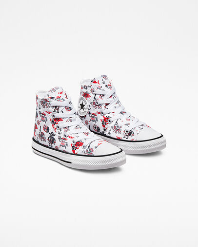 Chuck Taylor All Star Pirates White/University Red/Black, Angled View