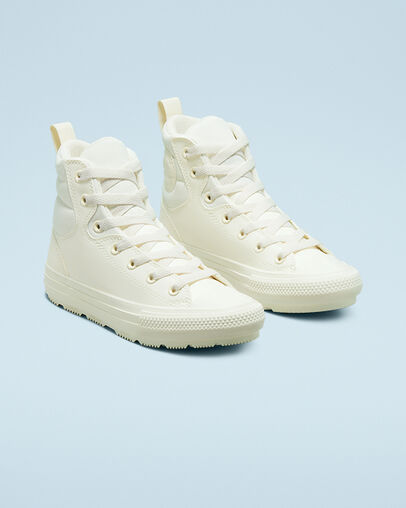 Chuck Taylor All Star Berkshire Boot Egret/Bold Mandarin/Egret, Angled View