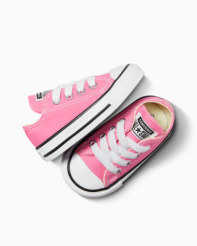 Chuck Taylor All Star Classic Rose, Angled View