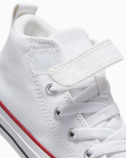 Chuck Taylor All Star Malden Street White/Red/Blue, Detail Angle View