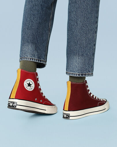 Tri-Panel Chuck 70 Rouge &eacute;quipe/Rouge sportif/Ivoire naturel, On Foot Shot 1