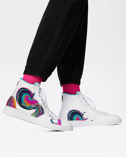 Pro Leather '90s Marbled White/Prime Pink/Green, On Foot Shot 1