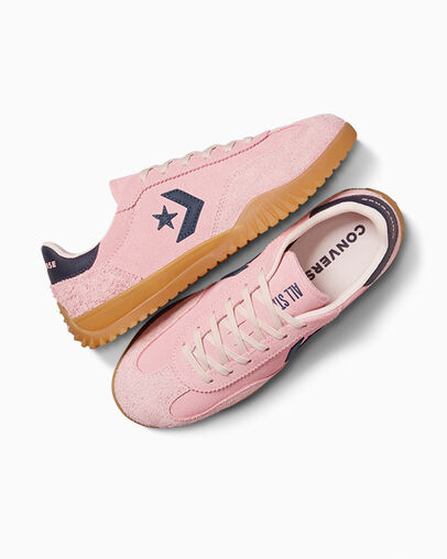 Run Star Trainer Suede Rosa loto/Rosa loto, Angled View