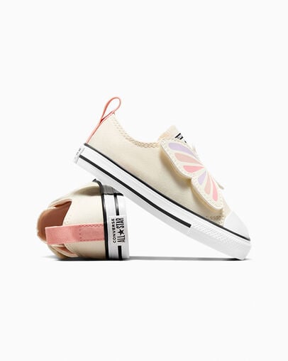 Chuck Taylor All Star Easy-On Butterflies Egret/Soft Peach/Pink Phase, Detail Angle View