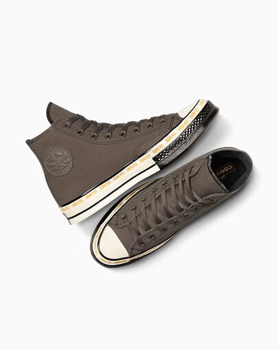 Chuck 70 GORE-TEX Trufa/Negro/Luna cosecha, Angled View