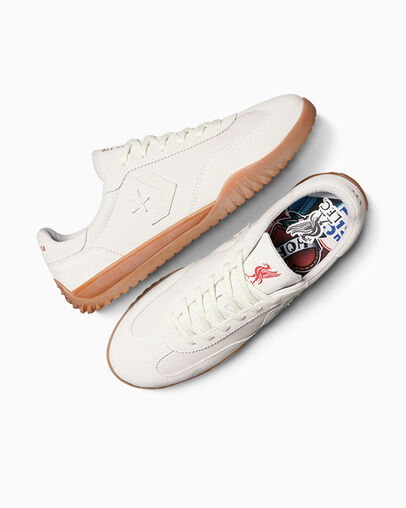 Converse x Liverpool FC Run Star Trainer Garza/Blanco/Rojo, Angled View