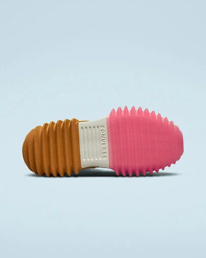 Run Star Motion CX Platform Monarch/Strawberry Jam/Egret, Outsole View