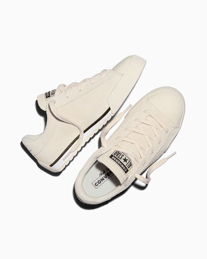 Chuck Taylor Lo Egret/Black/Egret, Angled View