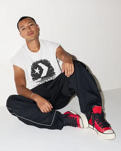 Chuck Taylor Throwback Red/Vintage White/Blue, On Foot Shot 1