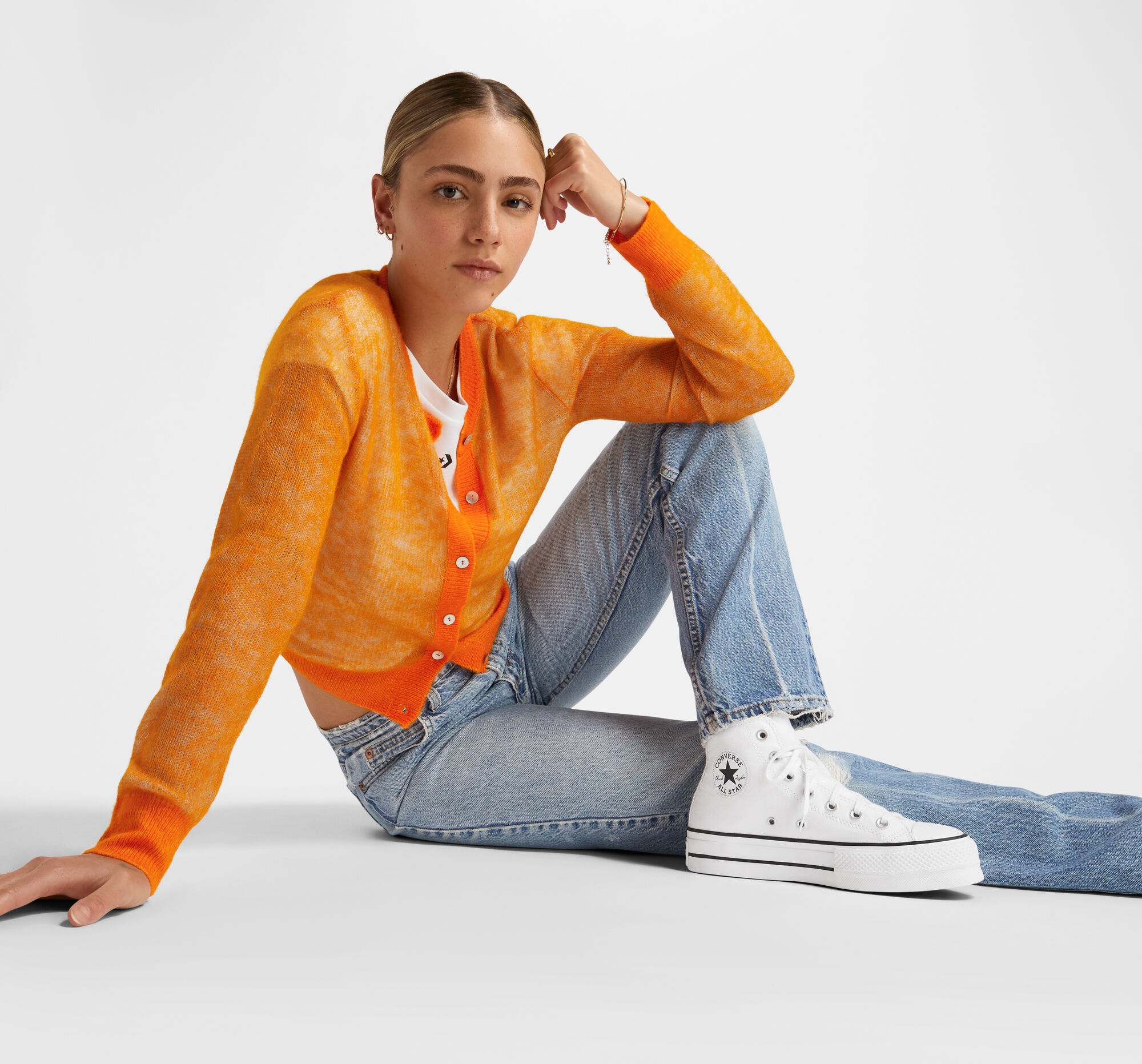 chuck taylor all star lift high top