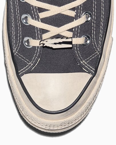 Converse x Stranger Things Chuck 70 Magnet/Black/Tomato, On Foot Shot 2