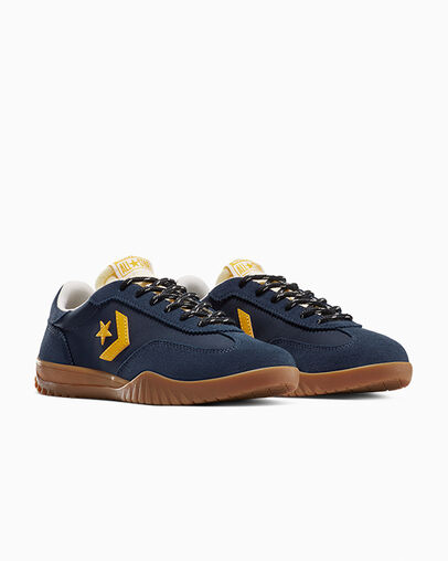 Run Star Trainer Suede Obsidian/Gum Honey/Sunny Angle, Top and Side View