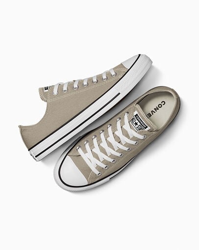 Chuck Taylor All Star Vintage Cargo, Angled View