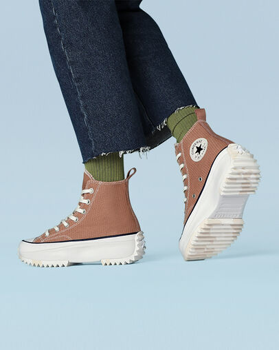 Run Star Hike Platform Tonal Marble Rose Taupe/White/Egret, On Foot Shot 1