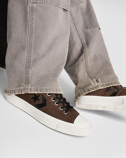 Star Player 76 Grounded/Black/Vintage White, Reflective View