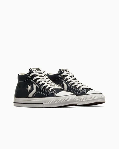 Star Player 76 Black/Vintage White/Egret, Top and Side View