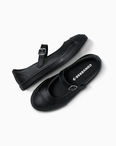 Chuck Taylor All Star Dainty Mary Jane Easy-On Black/Black/Black, Angled View