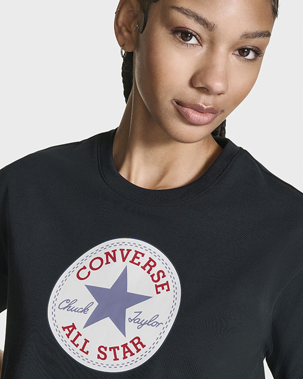 Thumbnail - Chuck Taylor All Star Patch Cropped T-Shirt Black