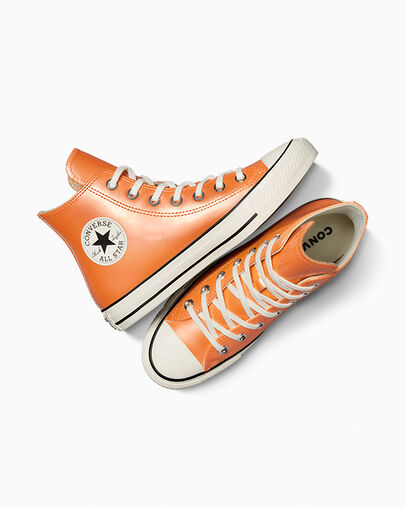 Chuck Taylor All Star Metallic Melocotón fresco/Garza/Negro, Angled View