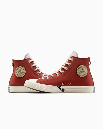 Converse x NARUTO SHIPPUDEN Gaara Chuck Taylor All Star Ritual Red/Natural Ivory/Zwart, Detail Angle View