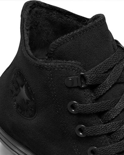 Chuck Taylor All Star Suede & Faux Fur Negro/Negro/Negro, Detail Angle View