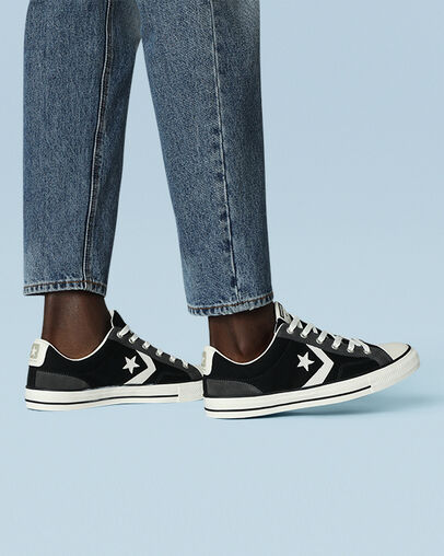 Star Player Alt Exploration Black/Egret/Storm Wind, On Foot Shot 1