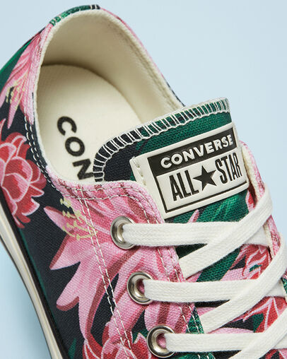 Chuck Taylor All Star Wild Florals Black/Multi/Egret, Detail Angle View