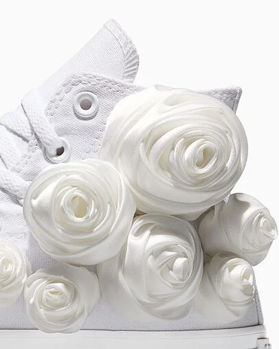 Chuck Taylor All Star 3-D Flourish White Roses, Detail Angle View