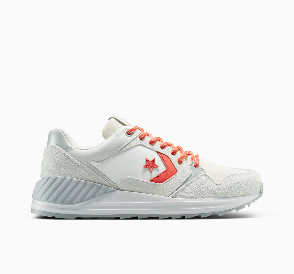 Wave Trainer Barely Grey/Vintage White