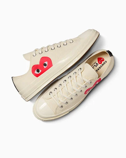 Converse x Comme des Gar&ccedil;ons PLAY Chuck 70 Milk/White/High Risk Red, Angled View