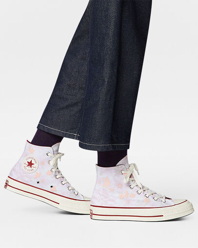 Chuck 70 Embroidered Desert Floral Egret/Barely Rose/Cedar, On Foot Shot 1