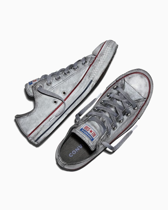 Chuck Taylor All Star Pre-Distressed Leather Low Top Unisex
